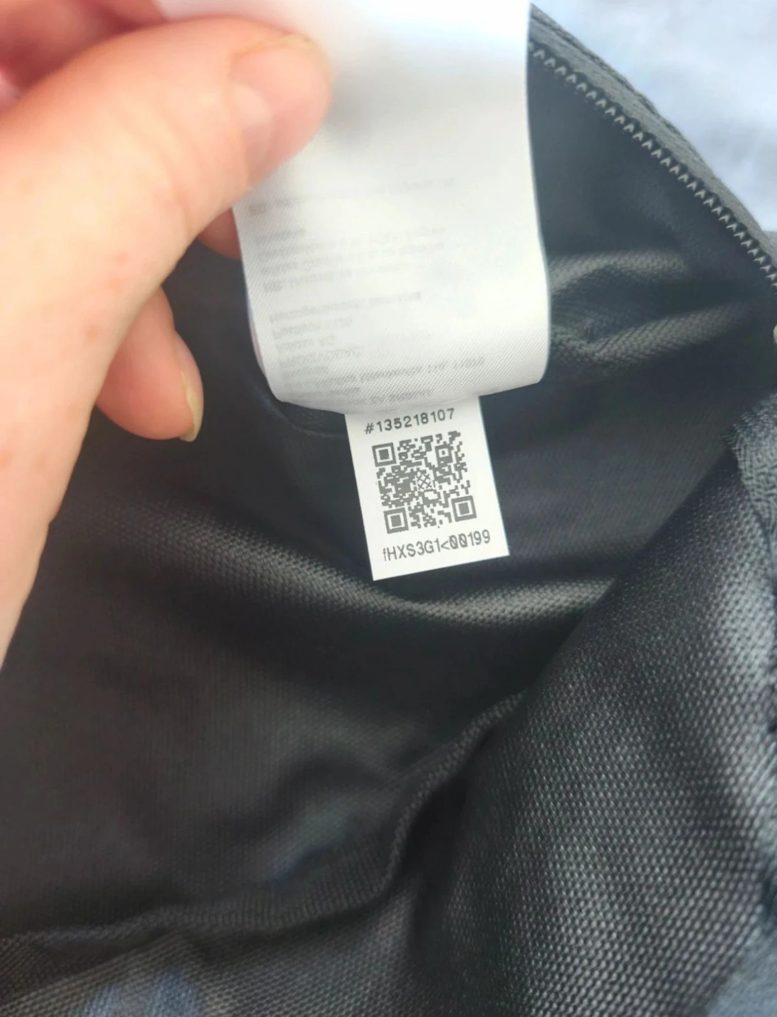 Black Adidas fanny pack – New with tag – photo 6